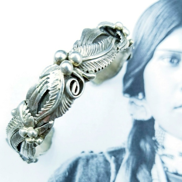 Vintage Jewelry - Vintage Sterling Navajo Leaves/ Feathers bracelet